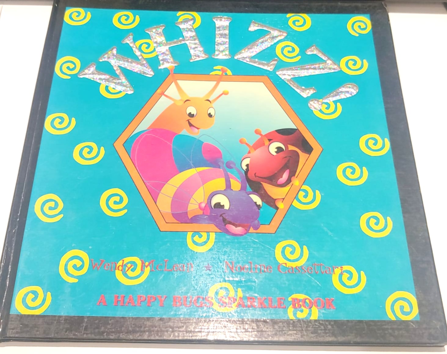 WHIZZ! (A HAPPY BUGS SPARKLE BOOK) 大版本